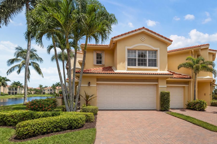 310 Egret Commons Unit 5B, Naples