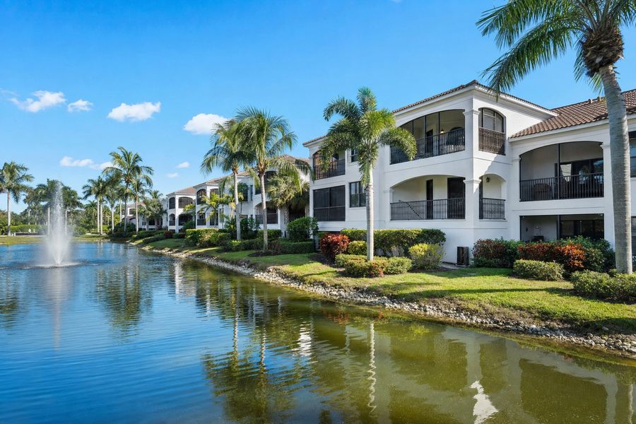 501 Tarpon Glade Unit 204, Naples